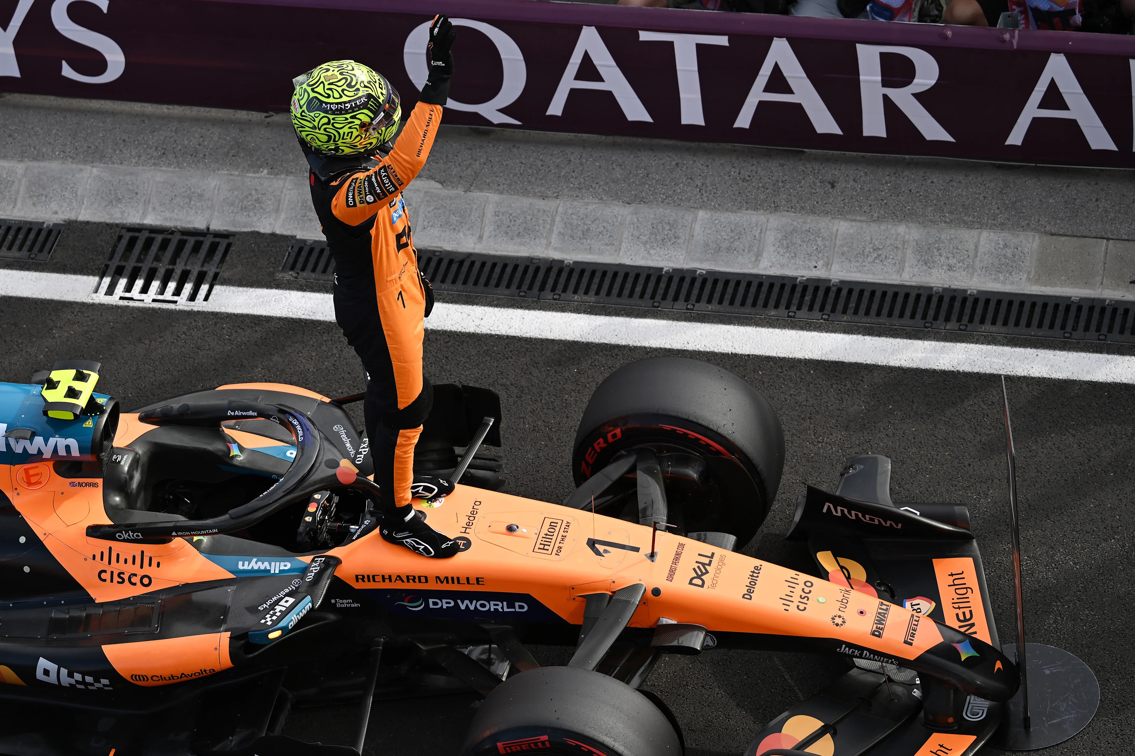 Lando Norris comemora a vitória no GP da Hungria 2026